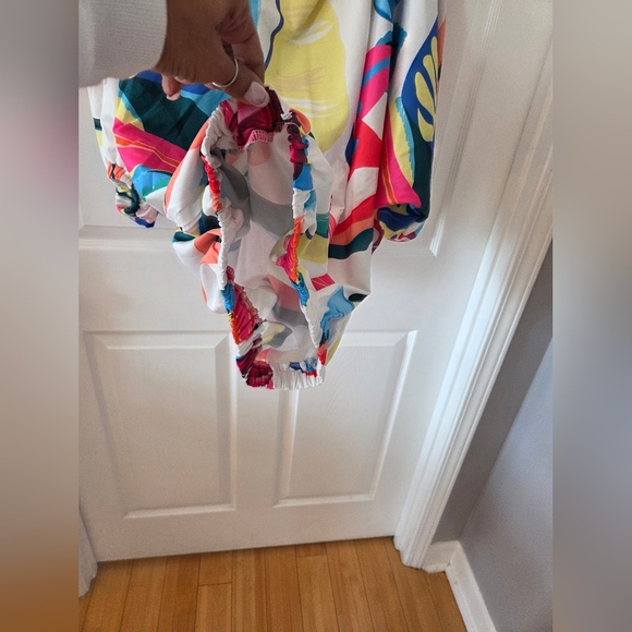 Colorful Abstract Print Blouse - Picture 2 of 2